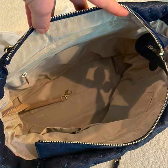 Chanel Caviar Navy Blue & Gold Hardware Stitch Tote Handbag - Picture 9 of 16